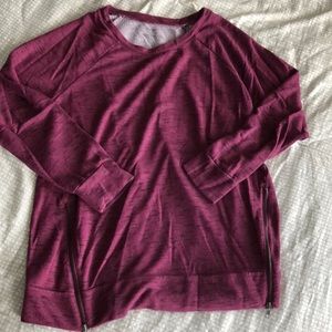 Motherhood Maternity sweatshirt w side zips